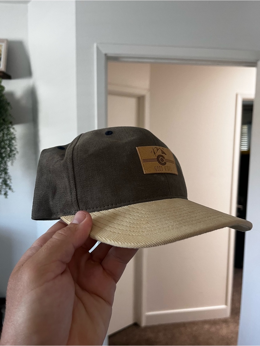 Corduroy Two-Tone Men's Cap - Brown/Tan